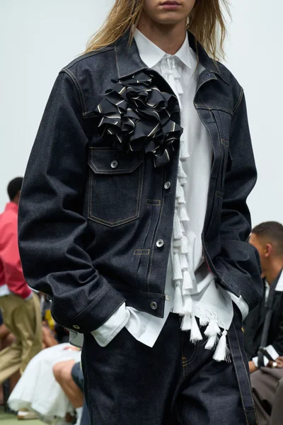 Look 35